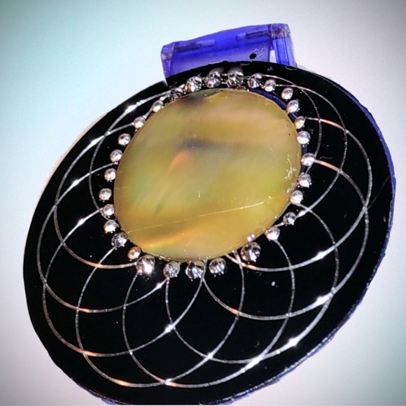 Upcycled Embellished Round Circular Mirror Case - Picture 2 of 16